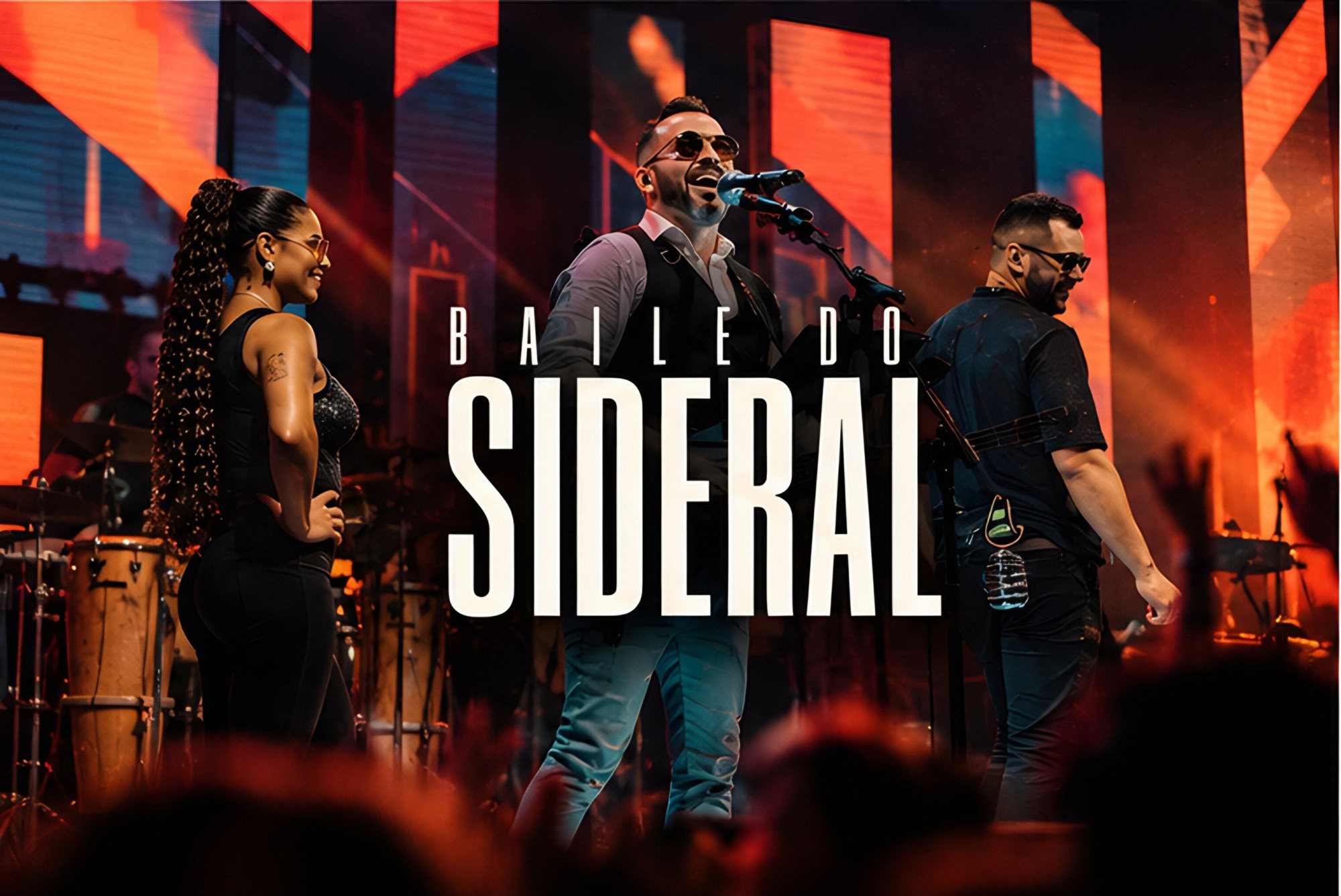 Léo Santos e a Banda Sideral no palco do Baile do Sideral